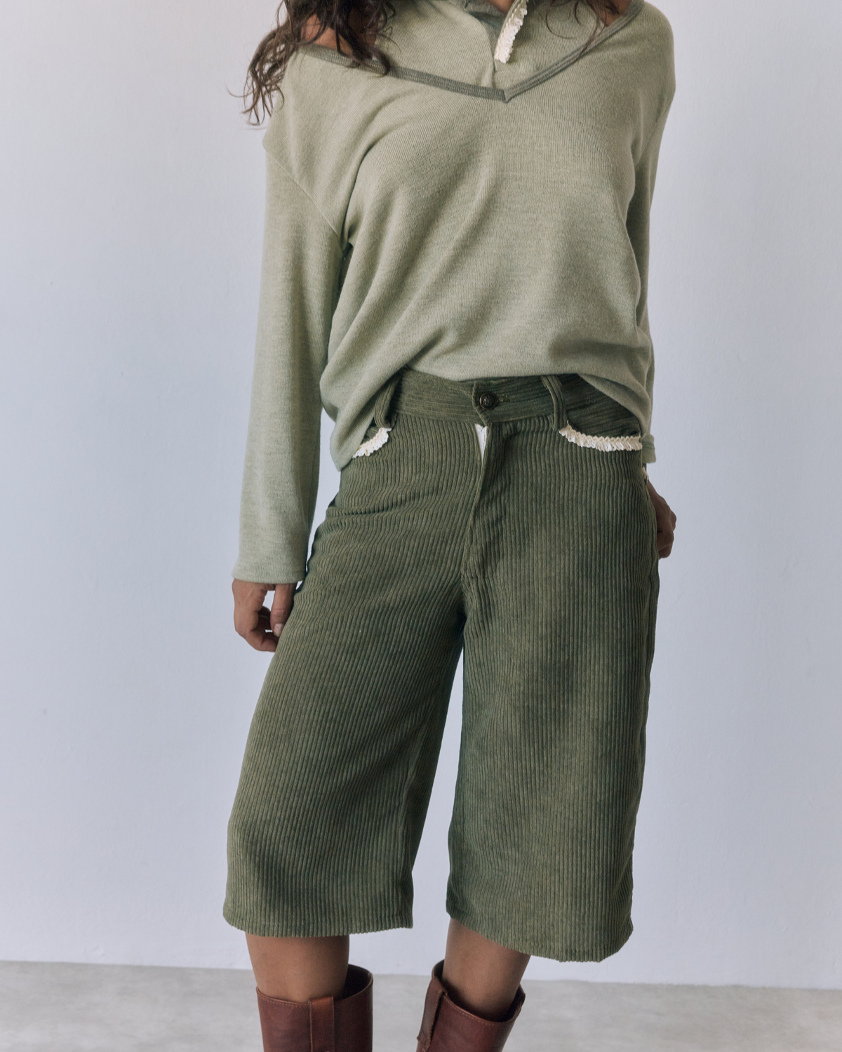 Elle Bermuda Green