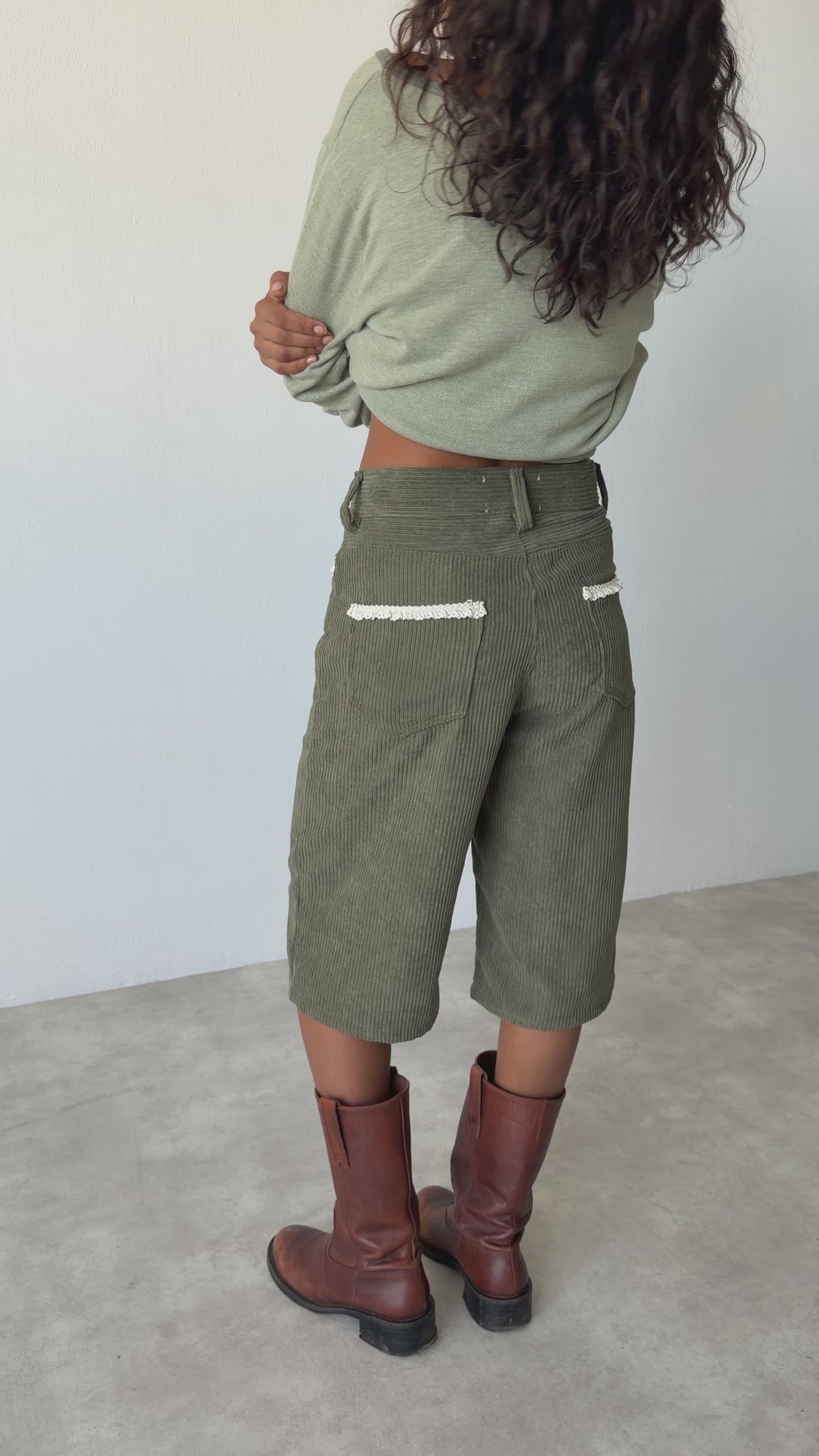 Elle Bermuda Green